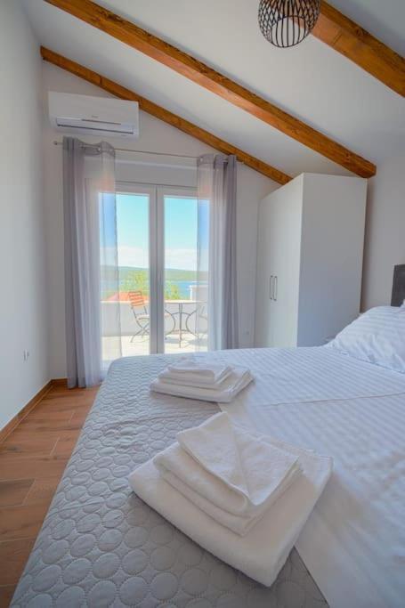 Villa With Amazing View And A Private Pool, Susnjar 1 Krusevo  Exterior photo